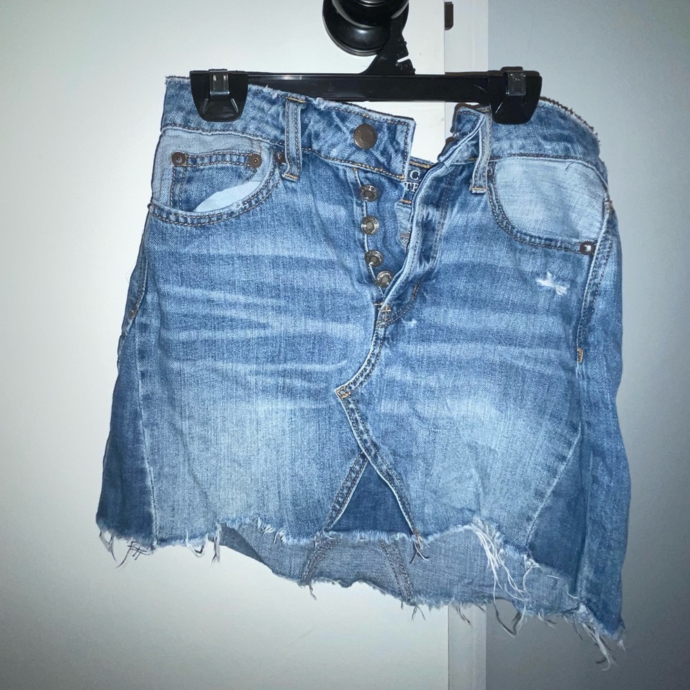 American Eagle Outfitters   Denim skirt size 00.